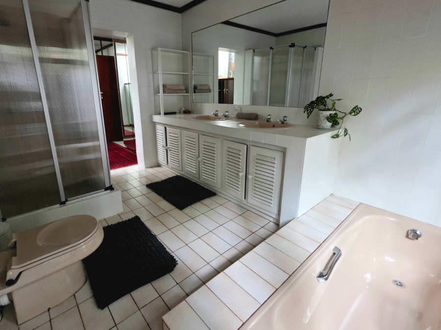 4 Bedroom Property for Sale in Middelpos Northern Cape